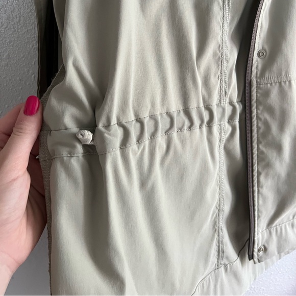 North Face Jacket - Picture 7 of 10